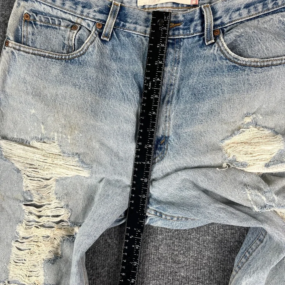 Levis‎ 550 Jeans Mens Size 36x34 Light Wash Distressed Relaxed Tapered